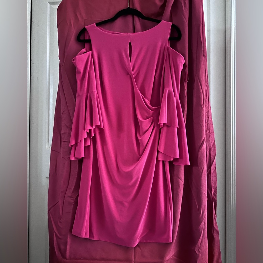 10P Ralph Lauren Cold Shoulder Dress